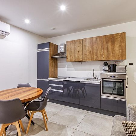 The Swieqi Poolside Suites Is-Swieqi Esterno foto