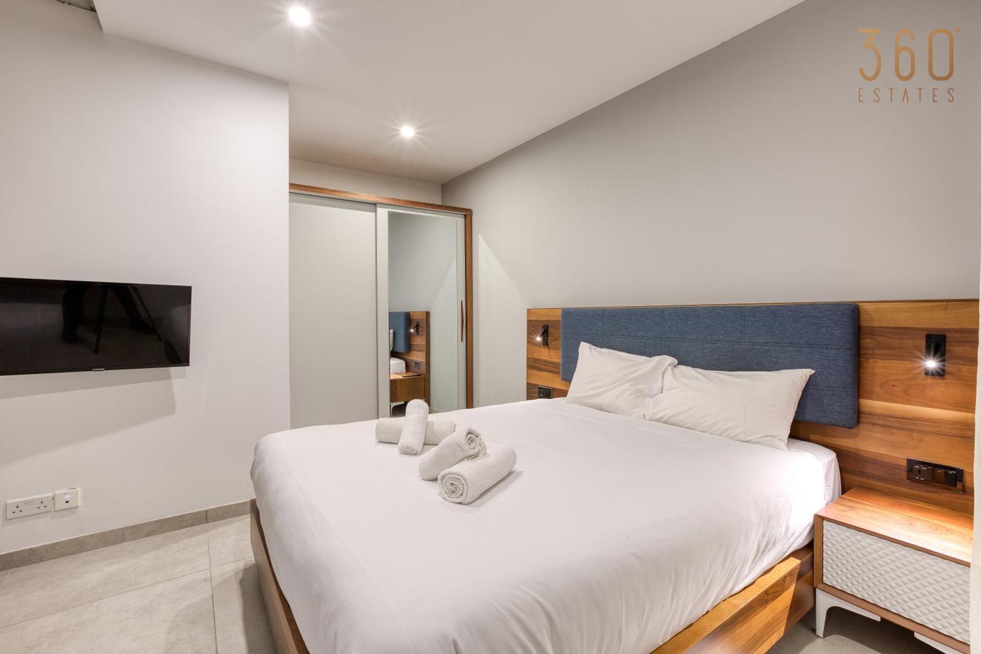 The Swieqi Poolside Suites Is-Swieqi Esterno foto