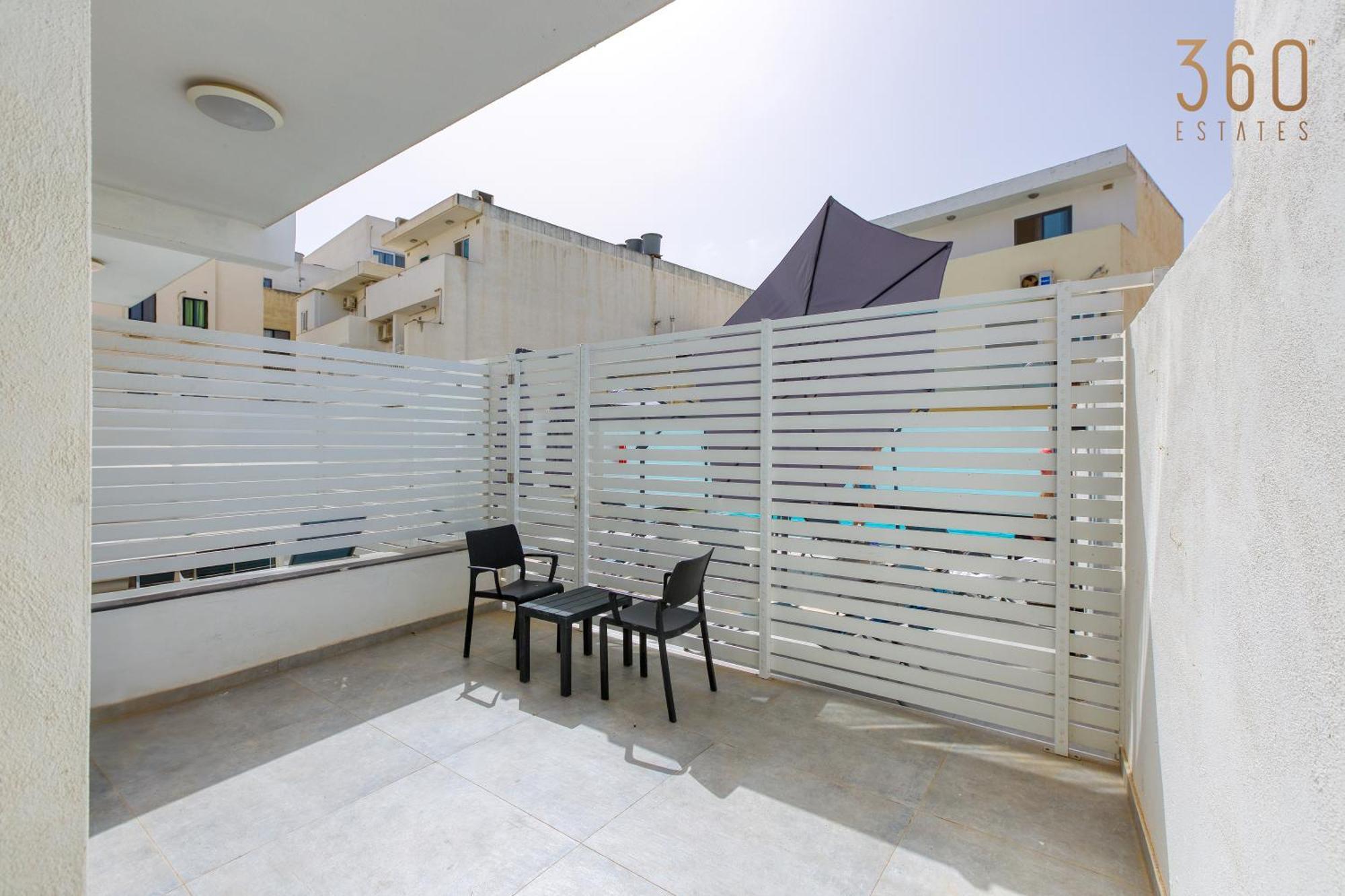 The Swieqi Poolside Suites Is-Swieqi Esterno foto